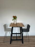 Ikea TYBYN bartafel met 2 LILLÅNAS barkrukken, Ophalen, Zo goed als nieuw