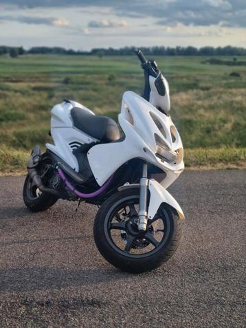 Yamaha aerox  beschikbaar voor biedingen