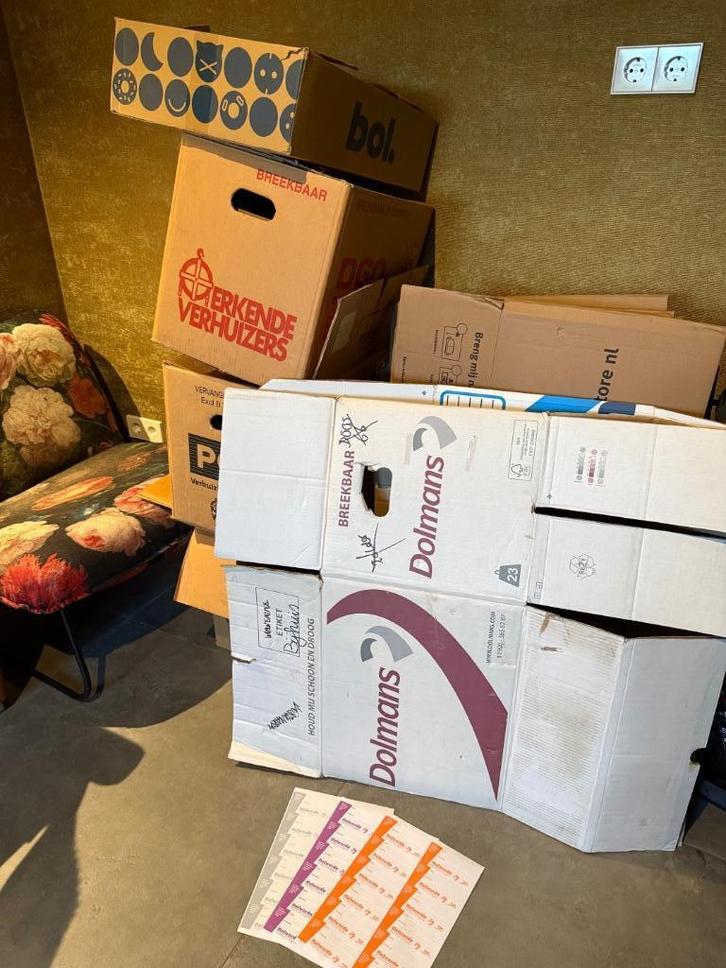 27 Verhuisdozen plus 2 handige dozen en verhuisstickers, Doe-het-zelf en Verbouw, Kratten en Dozen, Zo goed als nieuw, Doos, 50 tot 75 cm