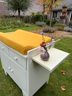 COMPACTE VINTAGE COMMODE UIT DE SIXTIES., Kinderen en Baby's, Kinderkamer | Commodes en Kasten, Ophalen, Voetruimte