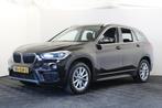BMW X1 xDrive18d Essential (bj 2015, automaat), Auto's, BMW, Stof, 4 cilinders, 1445 kg, 23 km/l