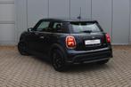 MINI Hatchback One Classic / Sportstoelen / LED / Airconditi, Auto's, Mini, Gebruikt, Met garantie (alle), 4 stoelen, Leder en Stof