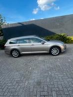 Volkswagen Passat R 2.0 TDI 190PK BMT AUT 2015 Bruin, Auto's, Zwart, 1481 kg, USB, Stationwagon