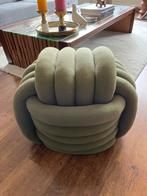 Design Westwing knot pouf twist olice green, Ophalen, Artifort gelderland leolux ethnicraft de sede gispen pastoe, Zo goed als nieuw