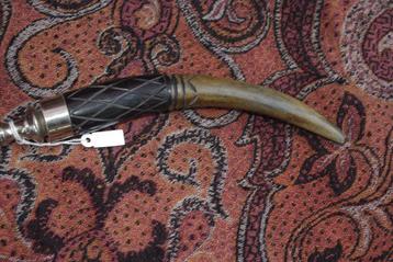 Vergroot glas  beschikbaar voor biedingen