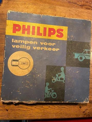 6 volt Philips autolampen beschikbaar voor biedingen