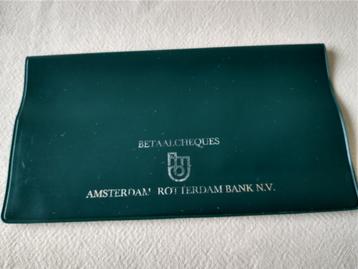 Vintage Betaalcheques mapje Amsterdam Rotterdam Bank N.V. beschikbaar voor biedingen
