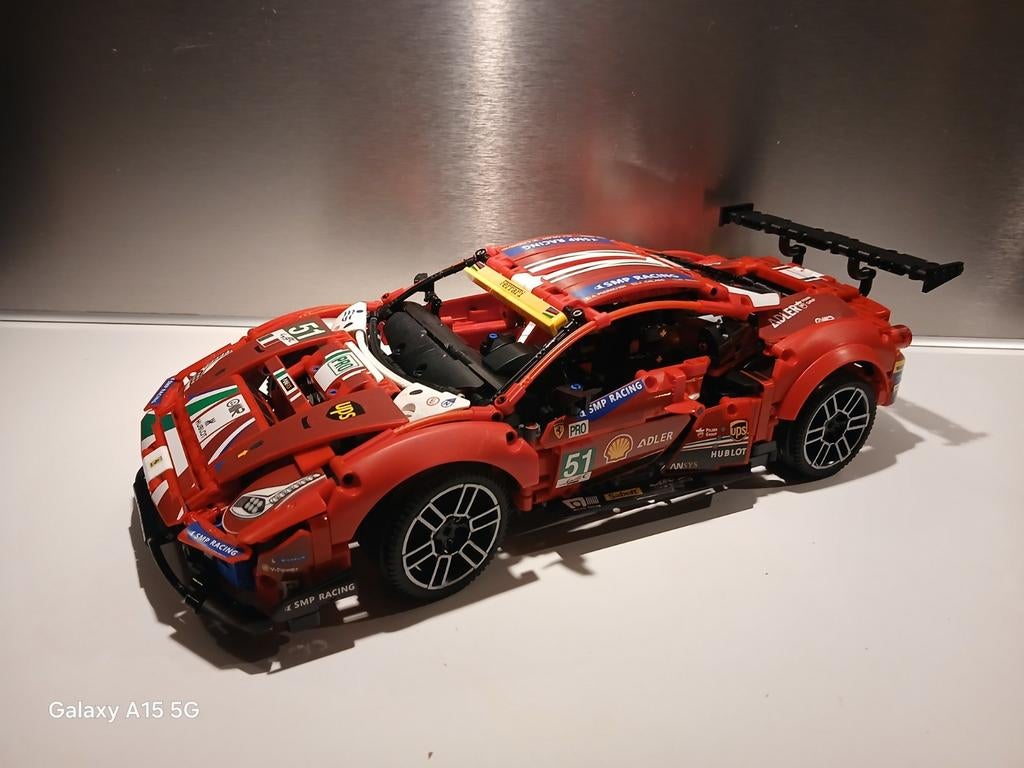 Replica Ferrari 488 GTE met bouwboekje, Ophalen of Verzenden, Zo goed als nieuw