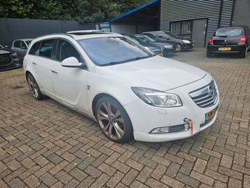 Opel Insignia 2.0 Cdti 118KW 4X4 AUT 2011 motor defect !!! beschikbaar voor biedingen