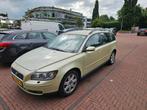 Volvo V50 2.5 T5 AWD Geartronic 2005 Beige, Auto's, Automaat, 700 kg, Stationwagon, Geïmporteerd