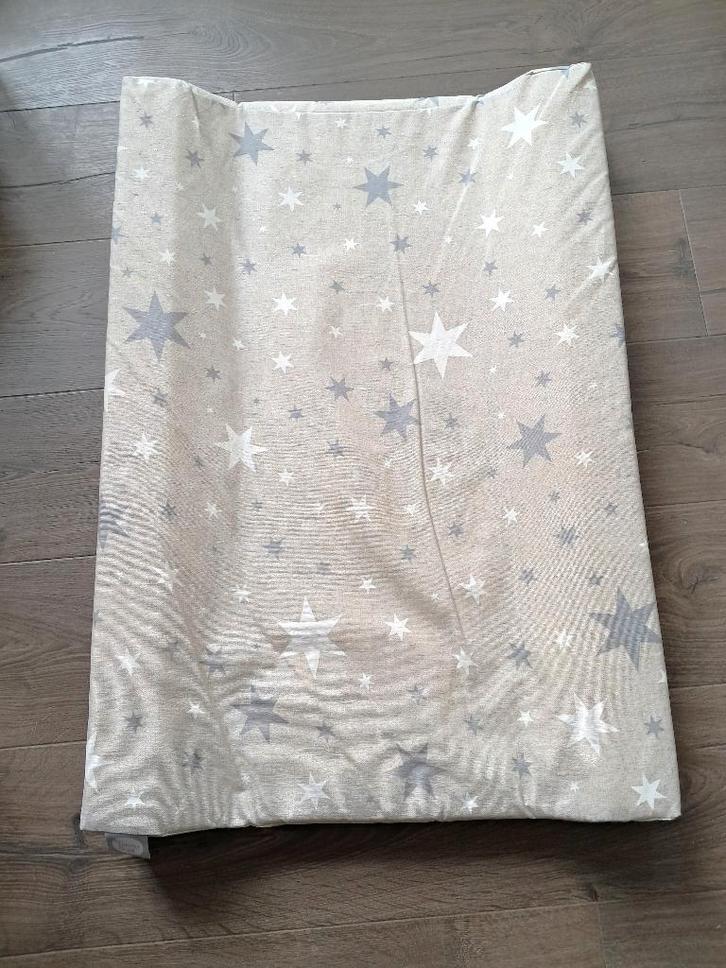 XXL Aankleedkussen 80cm grijs met sterretjes, Kinderen en Baby's, Badjes en Verzorging, Zo goed als nieuw, Aankleedkussen, Overige merken