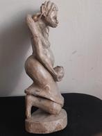 beeld. Steen. Zwangere vrouw vruchtbaarheidsgodin?, Verzenden