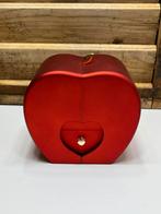 Giftbox appel rood met kunstroos en ketting, Sieraden, Tassen en Uiterlijk, Ophalen of Verzenden, Nieuw, Rood
