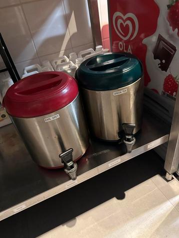 Thee dispenser 2 stuks beschikbaar voor biedingen