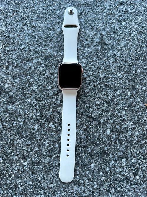 Apple Watch SE 40mm rose goud, Sieraden, Tassen en Uiterlijk, Smartwatches, Zo goed als nieuw, iOS, Roze, Afstand, Calorieverbanding