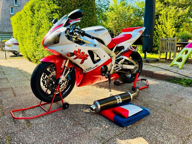 Yamaha R1 1998 - Eerste Generatie, Framenummer #483, Motoren, Motoren | Yamaha, Particulier, Super Sport, meer dan 35 kW, 4 cilinders