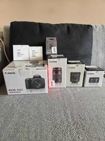 Canon EOS 250D + Lenzen en Accessoires beschikbaar voor biedingen
