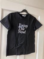 Nieuw =zwart t shirt witte tekst =Yu & Me=M/L, Kleding | Dames, Maat 38/40 (M), Zwart, Nieuw, Ophalen of Verzenden
