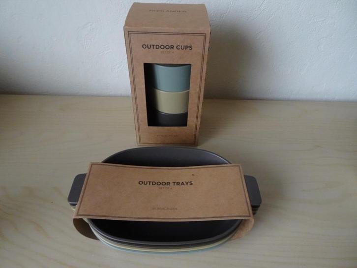 set van 4 outdoor schaaltjes en 4 drinkbekers, Caravans en Kamperen, Kampeeraccessoires, Nieuw, Ophalen of Verzenden