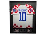 Luka Modric Kroatie 22/23 gesigneerd ingelijst thuis shirt, Verzamelen, Sportartikelen en Voetbal, Buitenlandse clubs, Soccersignings.nl