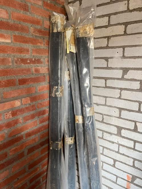Kunstof hoekprofiel zwart, Doe-het-zelf en Verbouw, Overige Doe-het-zelf en Verbouw, Zo goed als nieuw, Ophalen
