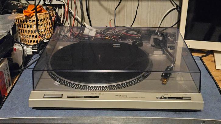 TECHNICS SL-D202, Audio, Tv en Foto, Platenspelers, Zo goed als nieuw, Platenspeler, Technics, Pitch-regelaar, Ophalen of Verzenden