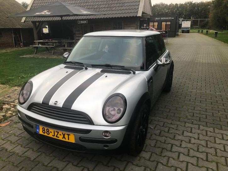 Wegens beeindiging hobby te koop 4 keer een mini cooper one, Auto's, Mini, Particulier, One, Benzine, C, Hatchback, Handgeschakeld