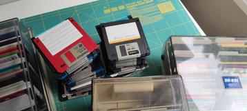 Diverse floppy's voor Windows pc  beschikbaar voor biedingen