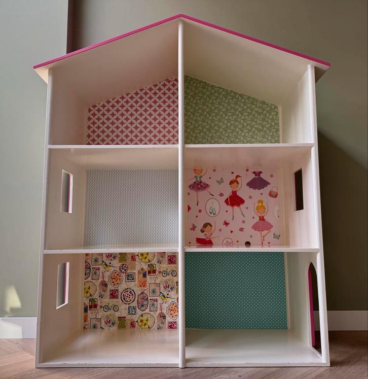 Barbie poppenhuis / boekenkast / speelgoedkast, Kinderen en Baby's, Speelgoed | Poppenhuizen, Gebruikt, Poppenhuis, Ophalen of Verzenden
