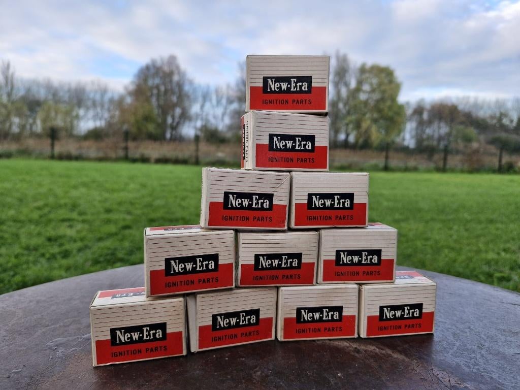 New Old Stock NPS-107-R contactpuntjes toyota 1965 - 1972, Ophalen of Verzenden, Nieuw, Toyota