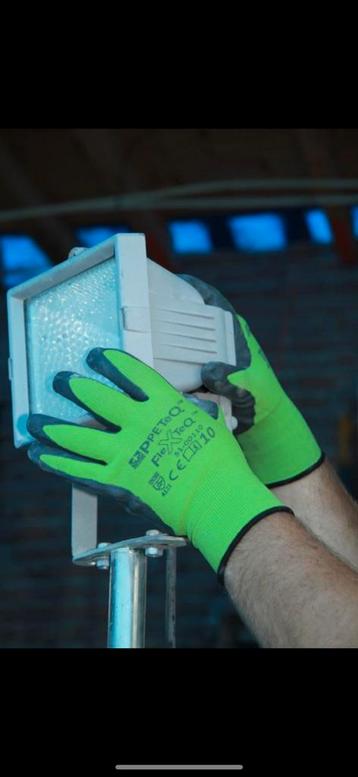Werkhandschoenen maat 9 beschikbaar voor biedingen