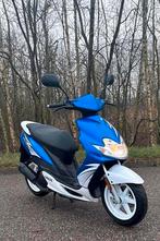 GEZOCHT: Blauwe Yamaha Jog R uit 2009, Fietsen en Brommers, Scooters | Yamaha, Ophalen, Zo goed als nieuw, JogR of RR