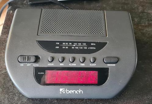 Wekkerradio bench, Witgoed en Apparatuur, Wekkers, Gebruikt, Ophalen of Verzenden
