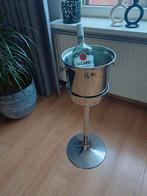 Wijnkoeler op standaard, Ophalen