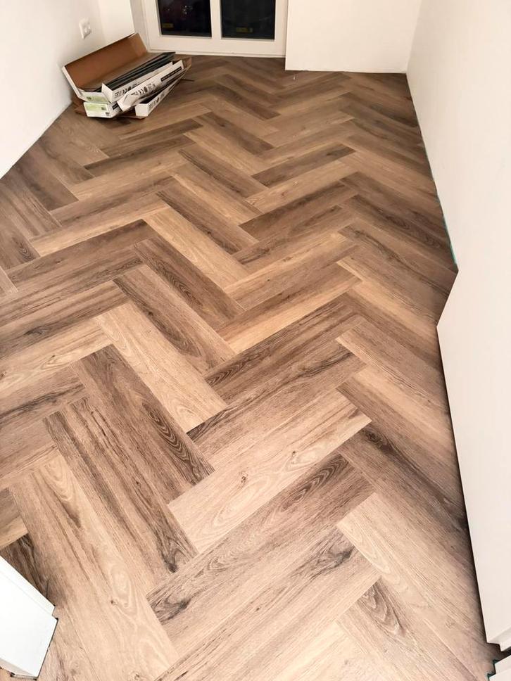 Laminaat Legger , PVC ,Visgraat , Vloer Legger , Leg, Diensten en Vakmensen, Vloerleggers en Parketteurs, Houten vloeren, Laminaat of Parket