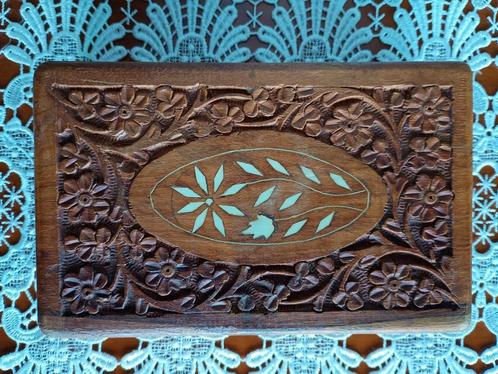 Bewerkt houten doosje met inleg, Antiek en Kunst, Antiek | Koper en Brons, Ophalen of Verzenden