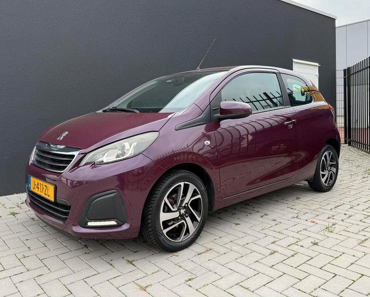 Peugeot 108 1.2 12V VTI 82PK 3DR 2015 Allure, Auto's, Peugeot, Bedrijf, Boordcomputer, Elektrische ramen, Isofix, Lichtmetalen velgen