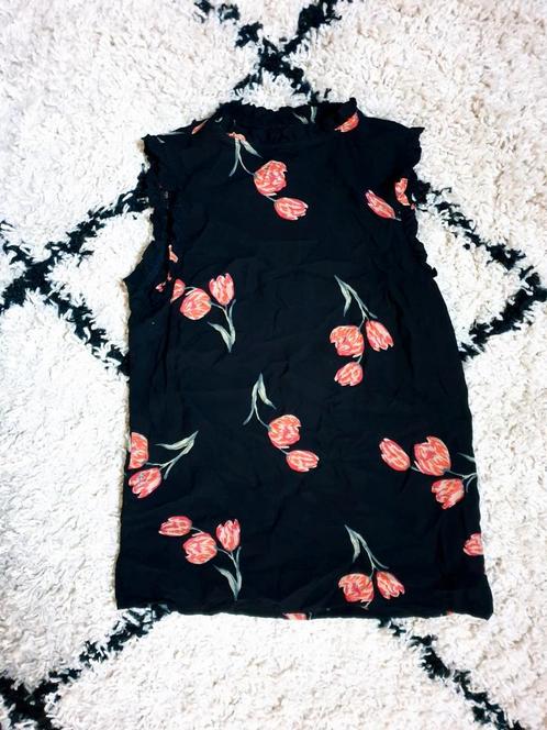 Jacqueline de Yong mooie top gebloemd maat 34, Kleding | Dames, Tops, Zo goed als nieuw, Maat 34 (XS) of kleiner, Zwart, Zonder mouw