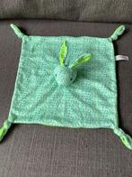 Pauline konijn knuffeldoekje lapje groen met motiefjes 5,=, Ophalen of Verzenden, Zo goed als nieuw, Konijn