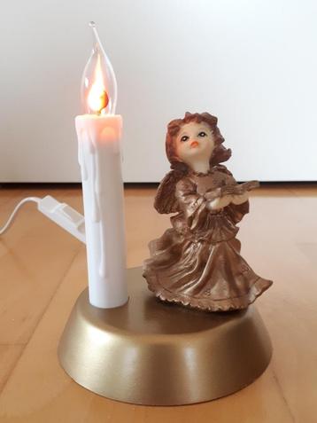 engeltje met elektrisch kaarslichtje beeldje kerst beschikbaar voor biedingen