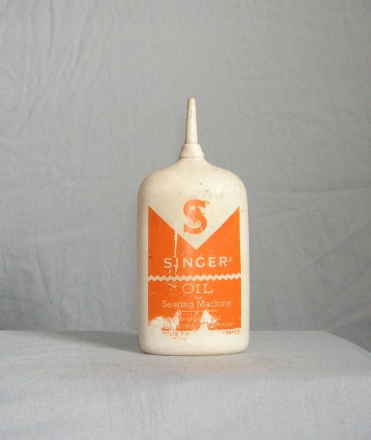 SINGER LEEG OLIE BUSJE MET SINGER TEKST NR D-25, Verzamelen, Merken en Reclamevoorwerpen, Gebruikt, Ophalen of Verzenden