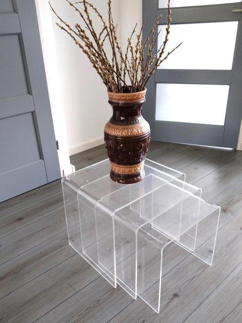 Retro vintage mimiset nesting tables plexiglas / acryl, Huis en Inrichting, Tafels | Bijzettafels, Gebruikt, Rechthoekig, Minder dan 45 cm