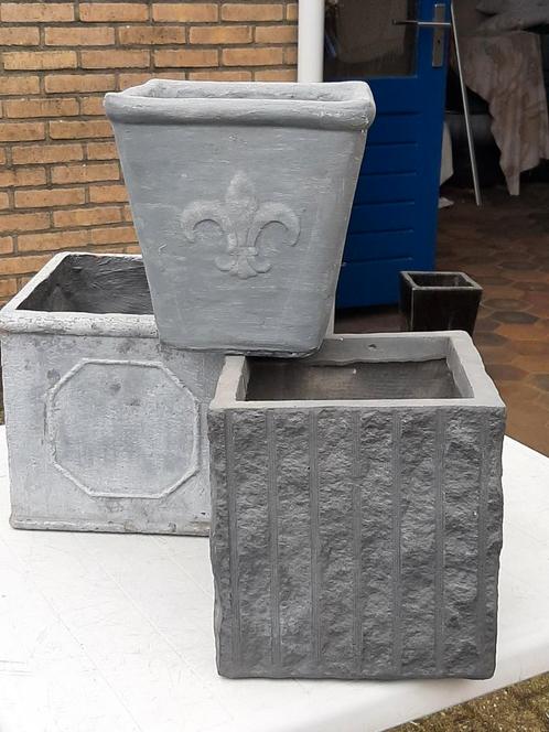 💥💥  3 plantenbakken Terracotta, Polystone en Beton,  samen, Tuin en Terras, Bloembakken en Plantenbakken, Zo goed als nieuw