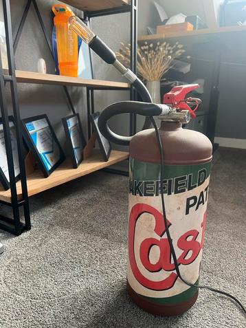 Lamp van brandblusser beschikbaar voor biedingen