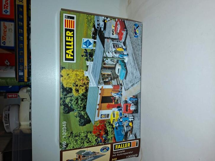 Faller bouwdoos garage met tankstation, Hobby en Vrije tijd, Modeltreinen | H0, Zo goed als nieuw, Brug, Tunnel of Gebouw, Gelijkstroom of Wisselstroom