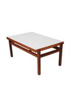 Vintage Wébé salontafel van teakhout met wit blad, Huis en Inrichting, Tafels | Salontafels, Ophalen, Gebruikt, 50 tot 100 cm