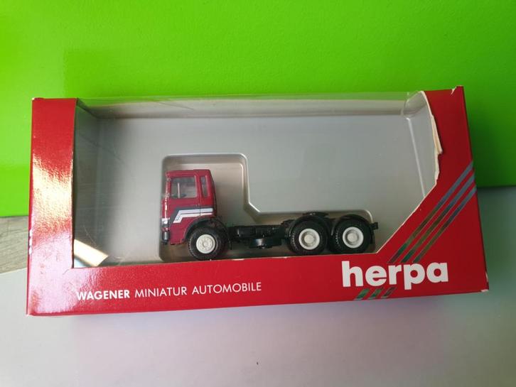 Herpa - MAN F2000 Truck [rood] 1/87 MIB, Hobby en Vrije tijd, Modelauto's | 1:87, Zo goed als nieuw, Bus of Vrachtwagen, Herpa