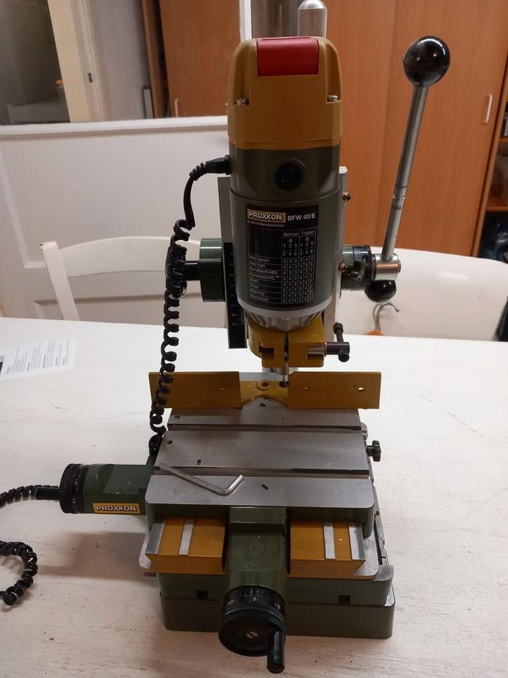 Proxxon bfw 40 e, Doe-het-zelf en Verbouw, Gereedschap | Freesmachines, Elektrisch, Bovenfrees, Ophalen