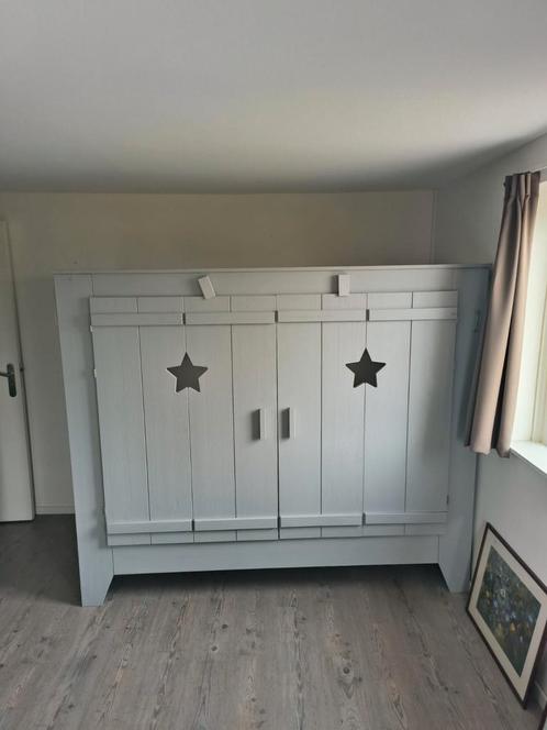 Massief Lief bedstee bed. Merk stoer. Heel mooi., Kinderen en Baby's, Kinderkamer | Complete kinderkamers, Zo goed als nieuw, Jongetje of Meisje