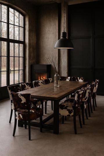 bistro stoelen in echt koeienhuid beschikbaar voor biedingen